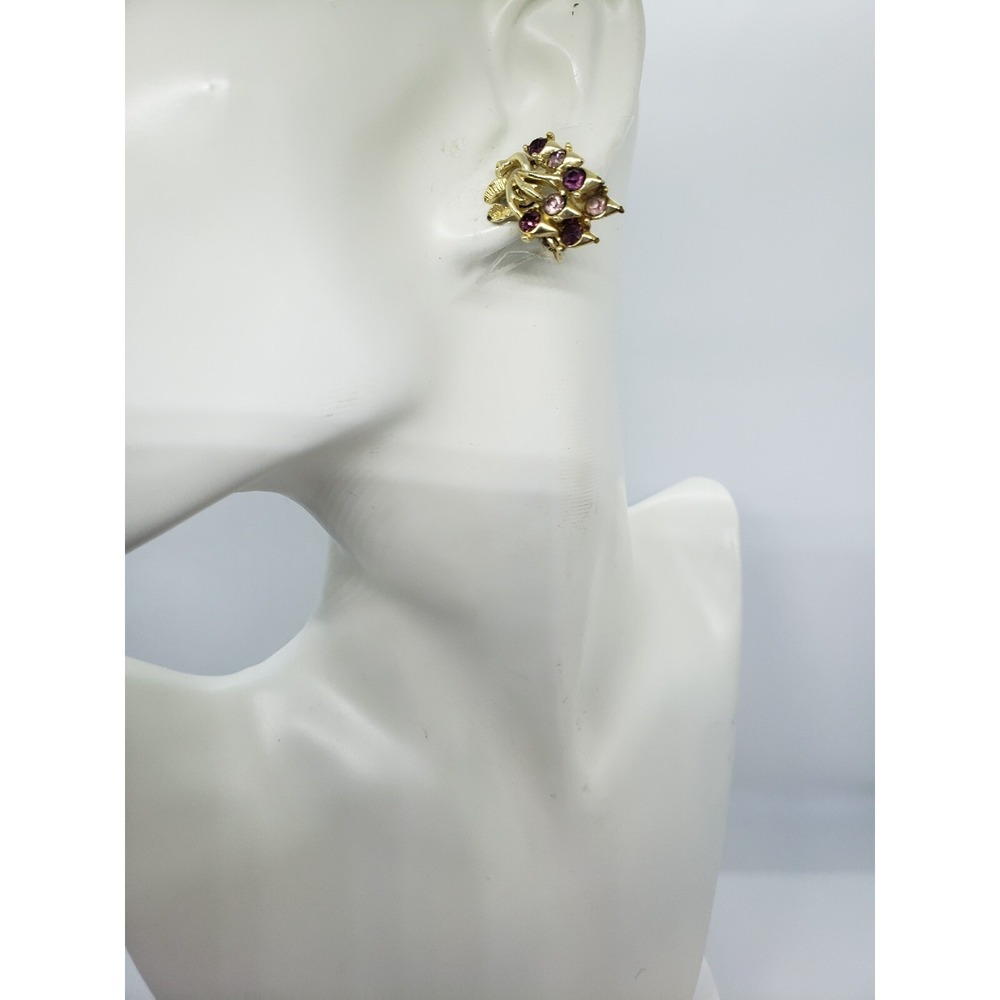 Vintage Caro Signed Floral Gold Tone Rhinestones Clip On Metal Earrings Jewelry - Picture 6 of 10
